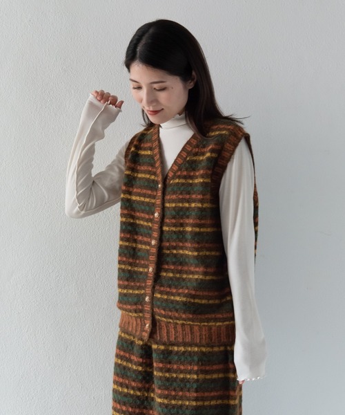 LOSUCA（ロスカ）の「マルチカラーボーダーニットベスト セットアップ可 (#84856026) / ナチュラル フレンチ 大人カジュアル レトロ ヴィンテージ シティガール（ニット/セーター・レディース・オフホワイト/ネイビー/カーキ・FREE）」の11枚目の写真