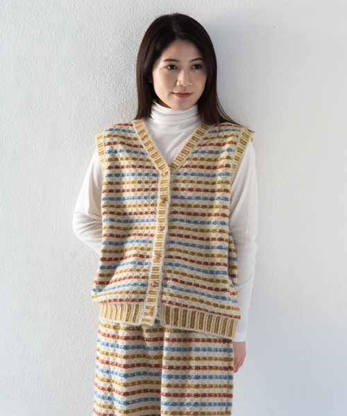 LOSUCA（ロスカ）の「マルチカラーボーダーニットベスト セットアップ可 (#84856026) / ナチュラル フレンチ 大人カジュアル レトロ ヴィンテージ シティガール（ニット/セーター・レディース・オフホワイト/ネイビー/カーキ・FREE）」の4枚目の写真
