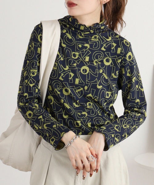 BRODIAEA(ブローディア)の「BRODIAEA リバーシブル総柄ボトルネックプルオーバー(Tシャツ/カットソー・レディース・ブルーグリーン/ネイビー/ブラック・40)」の12枚目の写真