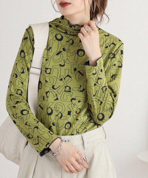 BRODIAEA(ブローディア)の「BRODIAEA リバーシブル総柄ボトルネックプルオーバー(Tシャツ/カットソー・レディース・ブルーグリーン/ネイビー/ブラック・40)」の16枚目の写真