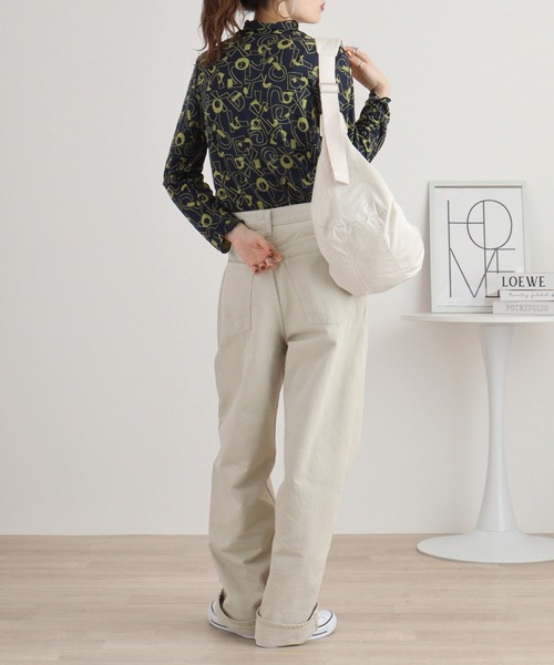 BRODIAEA(ブローディア)の「BRODIAEA リバーシブル総柄ボトルネックプルオーバー(Tシャツ/カットソー・レディース・ブルーグリーン/ネイビー/ブラック・40)」の14枚目の写真