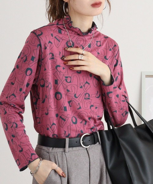 BRODIAEA(ブローディア)の「BRODIAEA リバーシブル総柄ボトルネックプルオーバー(Tシャツ/カットソー・レディース・ブルーグリーン/ネイビー/ブラック・40)」の5枚目の写真