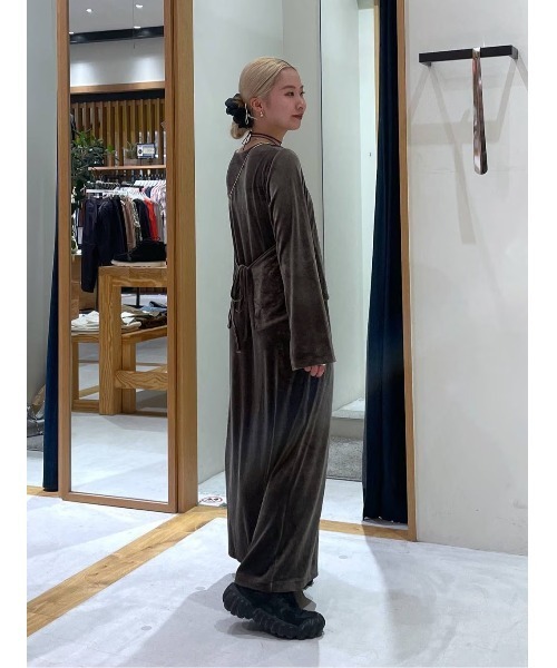 セール】[トレンドのベロア生地]キャミレイヤードベロアワンピース