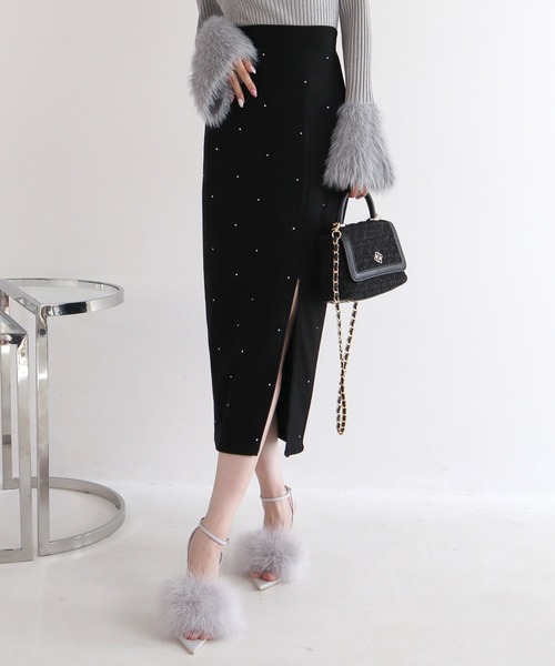 ROYAL PARTY（ロイヤルパーティー）の「ラインストーン付カットタイトスカート（スカート・レディース・ブラック/ボルドー/ライトグレー・FREE）」の2枚目の写真