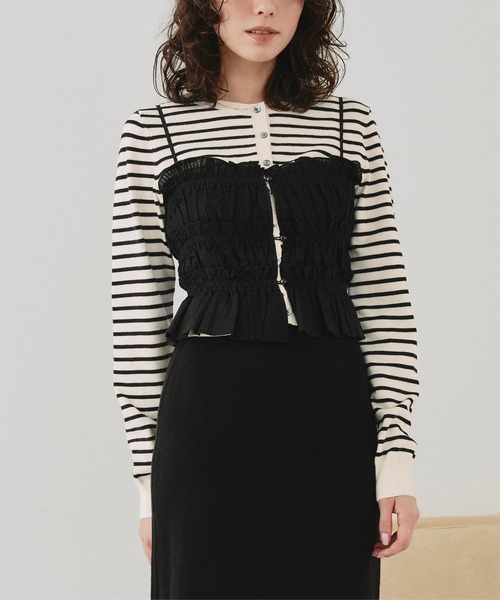 titivate(ティティベイト)の「クルーネックニットカーディガン/トップス(カーディガン/ボレロ・レディース・グレー/ブラック/アイボリー/ライトブルー/ホワイト系その他/レッド/キャメル/ネイビー/ピンク・S/M/MT/L)」の3枚目の写真