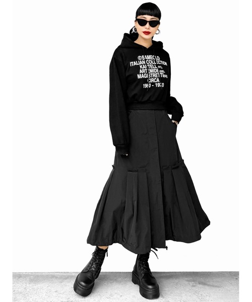 LVEU.（ラブユ.）の「【LVEU.】グラフィックプリントフーディー(Ai select) / トップス プルオーバー カットソー パーカー クロップド ショート プリント フーディー フード ブラック ホワイト（パーカー・レディース・ブラック/ホワイト・FREE）」の17枚目の写真