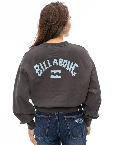 【セール】BILLABONG レディース ARCH LOGO SWEAT CREW トレーナー/ビラボンバックプリントロゴボリュームスリーブスウェットトレーナー（スウェット）｜BILLABONG（ビラボン）