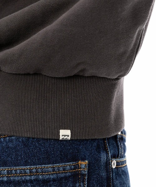 BILLABONG（ビラボン）の「BILLABONG レディース ARCH LOGO SWEAT CREW トレーナー/ビラボンバックプリントロゴボリュームスリーブスウェットトレーナー（スウェット・レディース・オフホワイト/アイボリー/パープル系その他・LARGE/MEDIUM）」の4枚目の写真