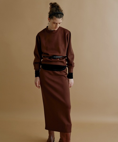 kiehtova（キエトヴァ）の「【kiehtova】VOLUME SLEEVE SWEAT KTWR8（スウェット・レディース・ブラック/グレー/ブラウン・FREE）」の4枚目の写真