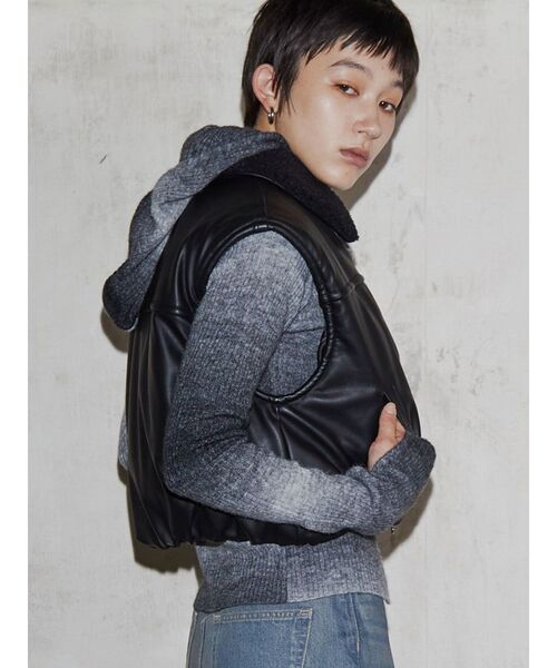 VEQUM(VEQUM)の「【VEQUM】FRONT BUTTON HOOK KNIT(ニット/セーター・レディース・パープル/ブラウン/ブラック・FREE)」の11枚目の写真