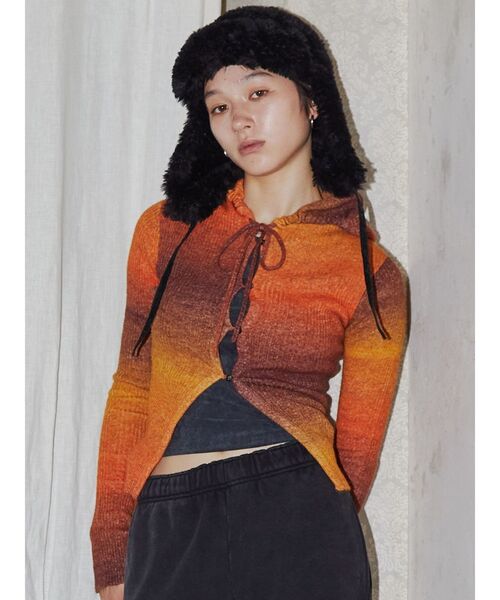 VEQUM(VEQUM)の「【VEQUM】FRONT BUTTON HOOK KNIT(ニット/セーター・レディース・パープル/ブラウン/ブラック・FREE)」の16枚目の写真