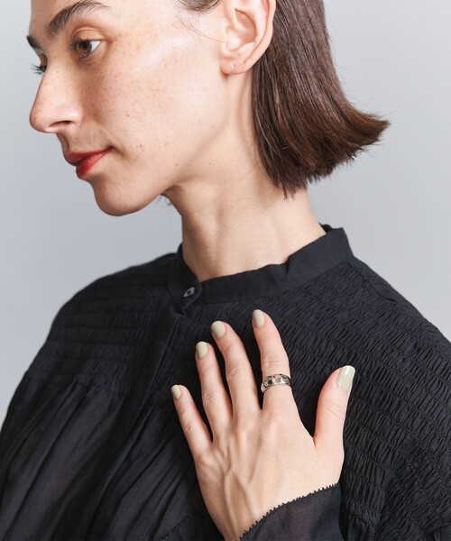 BEAUTY&YOUTH UNITED ARROWS（ビューティーアンドユースユナイテッドアローズ）の「メタル タタキ リング（リング・レディース・ゴールド/シルバー・12）」の3枚目の写真