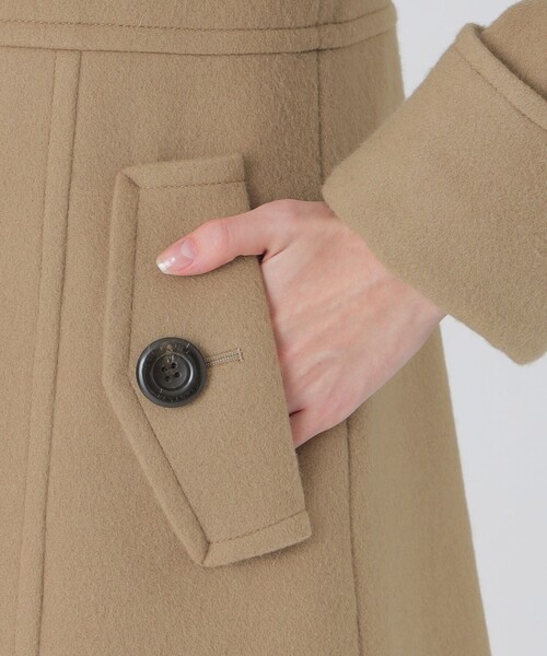 BLUE LABEL CRESTBRIDGE(ブルーレーベルクレストブリッジ)の「【一部店舗限定】ライトビーバーステンコート(その他アウター・レディース・グレー系その他2/ブラック・36/38/40)」の5枚目の写真