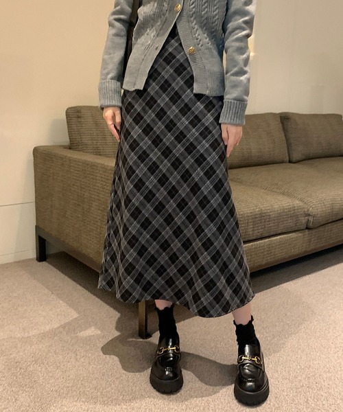 blackdia ocean(ブラックダイヤオーシャン)の「blackdia ocean Aラインタータンチェックスカート(スカート・レディース・ブラック/ブラウン・LARGE/MEDIUM)」の2枚目の写真