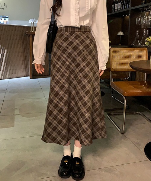 blackdia ocean(ブラックダイヤオーシャン)の「blackdia ocean Aラインタータンチェックスカート(スカート・レディース・ブラック/ブラウン・LARGE/MEDIUM)」の8枚目の写真