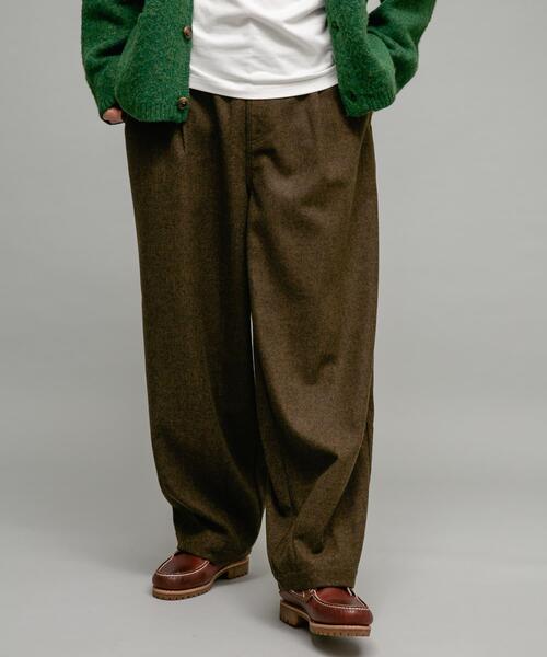 URBAN RESEARCH Sonny Label(アーバンリサーチサニーレーベル)の「ウール混バルーンパンツ(その他パンツ・メンズ・チャコールグレー/ブラウン・SMALL/MEDIUM/LARGE)」の2枚目の写真
