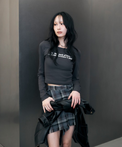 ACLENT（アクレント）の「フロッキープリントリブロンT（Tシャツ/カットソー・レディース・カーキ/グレー/ダークグレー/ホワイト・FREE）」の19枚目の写真