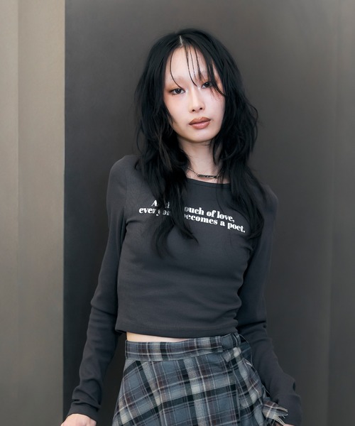 ACLENT（アクレント）の「フロッキープリントリブロンT（Tシャツ/カットソー・レディース・カーキ/グレー/ダークグレー/ホワイト・FREE）」の22枚目の写真