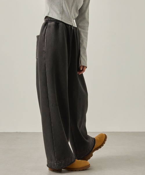 Snap club（スナップクラブ）の「【Snap club】ヴィンテージ加工 ロゴ刺繍 ドロストスウェットパンツ（スウェットパンツ・レディース・ブラック/ブラウン/レッド・S/M/L）」の9枚目の写真