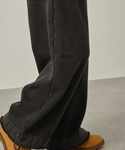 Snap club（スナップクラブ）の「【Snap club】ヴィンテージ加工 ロゴ刺繍 ドロストスウェットパンツ（スウェットパンツ・レディース・ブラック/ブラウン/レッド・S/M/L）」の16枚目の写真