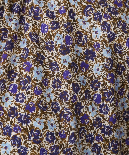 LAURA ASHLEY(ローラアシュレイ)の「【洗える/コットン100%/同柄アイテムあり】アマイア ディッツィー柄 ブラウス(シャツ/ブラウス・レディース・イエロー系その他2/ネイビー系・40/38)」の6枚目の写真