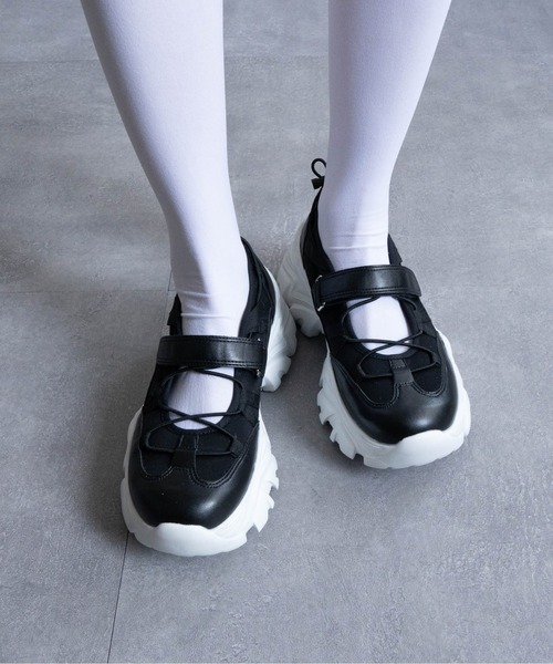 Fabby fabby(ファビィーファビィー)の「ボリュームスニーカーベルクロコードストラップシューズ(スニーカー・レディース・ブラック/ブラック×ブラック・MEDIUM/SMALL/LARGE)」の20枚目の写真