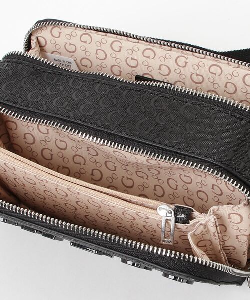 Guess（ゲス）の「AMANZA Mini Crossbody Top Zip クロスボディバッグ（ボディバッグ/ウエストポーチ・レディース・ピンク/ブラック・ONE SIZE）」の6枚目の写真