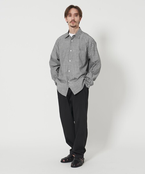 BEAUTY&YOUTH UNITED ARROWS（ビューティーアンドユースユナイテッドアローズ）の「スラブ ストライプ レギュラー フォルム テーパード シャツ（シャツ/ブラウス・メンズ・ブラック/ライトブルー・XL/L/M/S）」の8枚目の写真