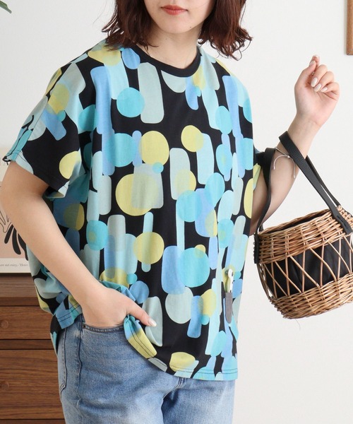 Emago(イマゴ)の「EMAGO チンアナゴの住む海の中プリントT(Tシャツ/カットソー・レディース・ネイビー/ホワイト/ブラック・FREE)」の12枚目の写真