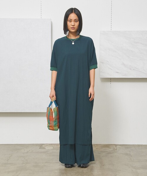 J.PRESS YORK STREET(ジェイプレスヨークストリート)の「【WOMEN】ワッシャーニットコンビ ワンピース(ワンピース・レディース・ダークグリーン系/イエロー系/ネイビー系/ダルブルー系・F)」の2枚目の写真