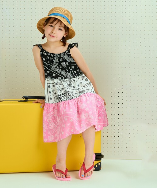 BEAMS mini（ビームスミニ）の「バンダナ柄 ワンピース 2025SS（90～130cm）（ワンピース・キッズ・ホワイト/ブラック・100/130/90/120/110）」の2枚目の写真