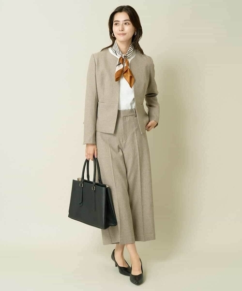 a.v.v（アーヴェヴェ）の「三層A4トートバッグ（トートバッグ・レディース・ライトグレー/ブラック/アイボリー・38）」の17枚目の写真