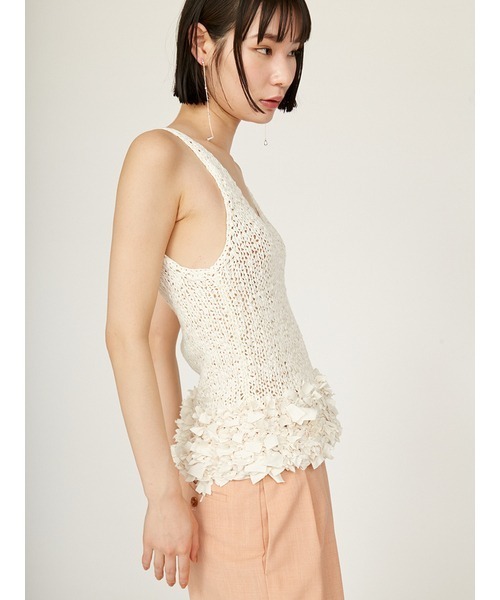 emmi（エミ）の「リボンディティールトップス（ニット/セーター・レディース・コーラルピンク/アイボリー/ブラック・FREE）」の8枚目の写真