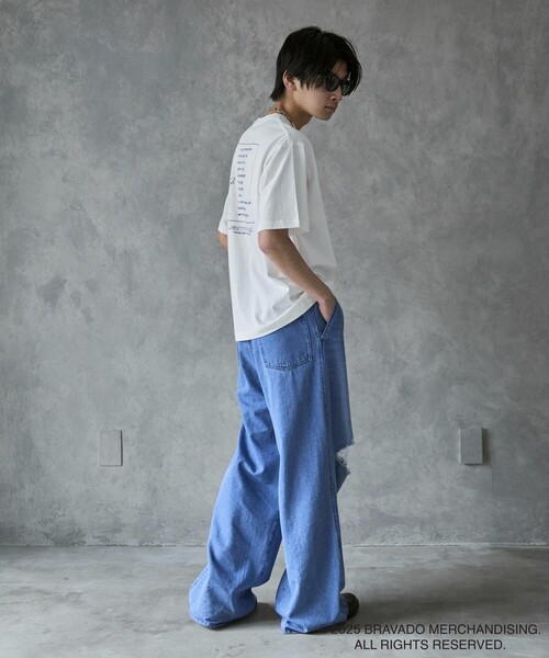 PUBLUX（パブリュクス）の「PUBLUX/パブリュクス Jamiroquai ネオンロゴプリントTee(限定展開)（Tシャツ/カットソー・メンズ・ブラック/ホワイト・MEDIUM/LARGE/X-LARGE）」の17枚目の写真