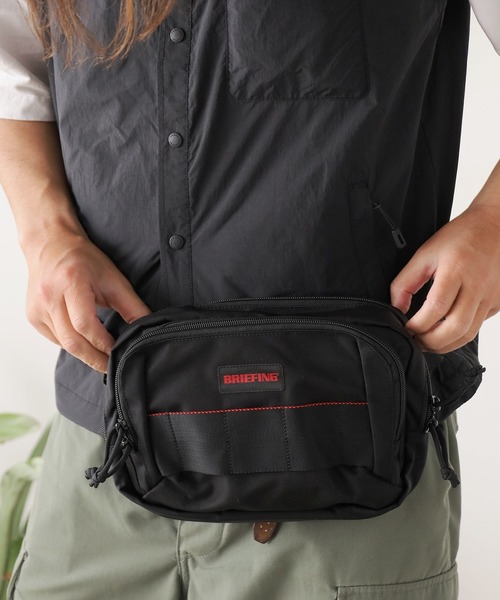 BRIEFING(ブリーフィング)の「BRIEFING/ブリーフィング BS BOX SHOULDER S AG ボディバッグ ショルダーバッグ(ボディバッグ/ウエストポーチ・メンズ・ブラック・FREE)」の2枚目の写真