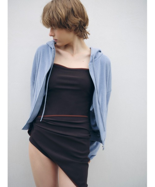 emmi（エミ）の「【USAGI限定カラー】【emmi×PlaX（TM）】フードパーカー（パーカー・レディース・ブラック/ブルー/ライトグレー/ブラウン・FREE）」の4枚目の写真