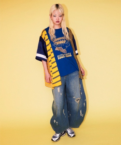 Candy Stripper（キャンディストリッパー）の「CURVE DAMAGE DENIM パンツ（デニムパンツ・レディース・インディゴブルー/ライトインディゴブルー・FREE）」の3枚目の写真