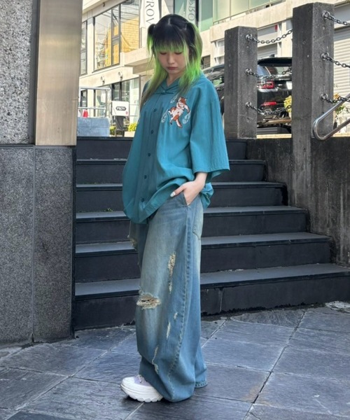 Candy Stripper（キャンディストリッパー）の「CURVE DAMAGE DENIM パンツ（デニムパンツ・レディース・インディゴブルー/ライトインディゴブルー・FREE）」の15枚目の写真