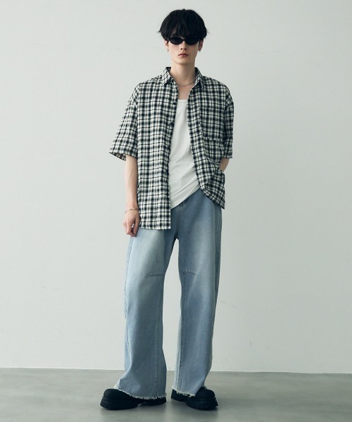 Shoowtime（ショウタイム）の「Over size casual short sleeve shirt / オーバーサイズカジュアルチェックシャツ（シャツ/ブラウス・メンズ・イエロー系/サックスブルー系2/サックスブルー系1/ブラック系/グリーン系/ネイビー系/ホワイト系/モカ・LARGE/MEDIUM/X-LARGE）」の18枚目の写真