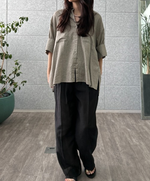 cloenc（クロエンス）の「【手洗い可】リネンブレンドオーバーサイズシャツ（シャツ/ブラウス・レディース・ホワイト/ライトベージュ/グレー・02）」の4枚目の写真