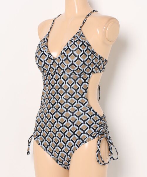 LAVIA(ラヴィア)の「バックオープンデザインワンピース(水着・レディース・ブラック・M/L)」の19枚目の写真