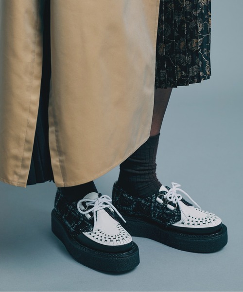 meagratia(メアグラーティア)の「Mix tweed GEORGE COX rubber sole(ローファー・メンズ・ブラック/ホワイト・8/9/6)」の2枚目の写真