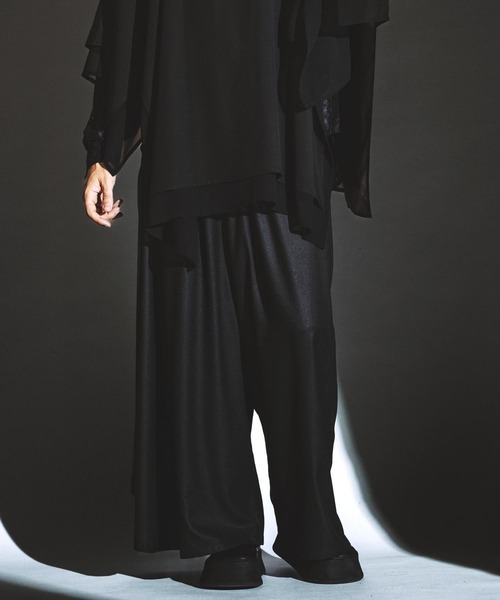 NO ID.（ノーアイディ）の「【NO ID.】Asymmetry Drape Wide Pants / アシンメトリー ドレープ ワイド パンツ（スラックス・メンズ・グレー/ブラック/その他22・2/1）」の5枚目の写真