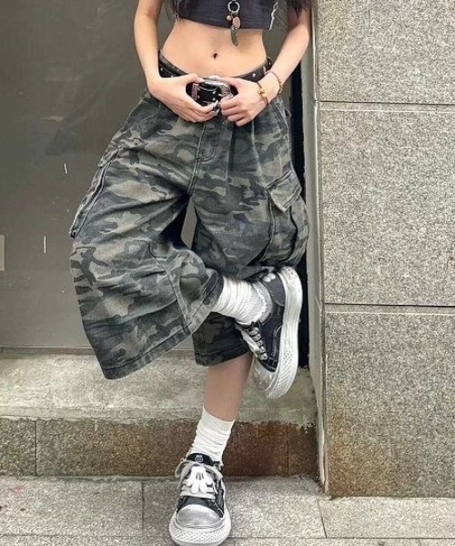 SHEENA（シーナ）の「カモフラ柄カーゴハーフパンツ（カーゴパンツ・レディース・カーキ・S/M/L）」の10枚目の写真