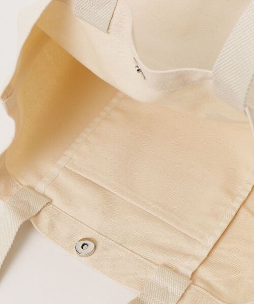 CONVERSE(コンバース)の「【CONVERSE】CV SHOES LOGO GRAPHIC TOTE(トートバッグ・レディース・ホワイト/アイボリー・FREE)」の3枚目の写真