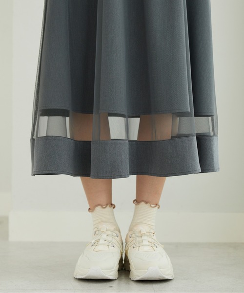 BELLUNA PLUS(ベルーナ)の「裾シアーデザインチュール重ねスカート(スカート・レディース・グレー/ブラック・MEDIUM/LARGE/X-LARGE)」の5枚目の写真
