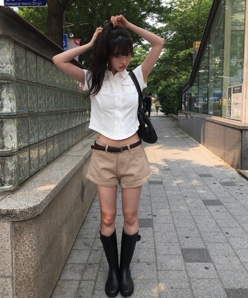anyonemore（エニワンモア）の「ポケットスリム半袖カラーTシャツ（シャツ/ブラウス・レディース・ホワイト/グレー/ブラック・FREE）」の15枚目の写真