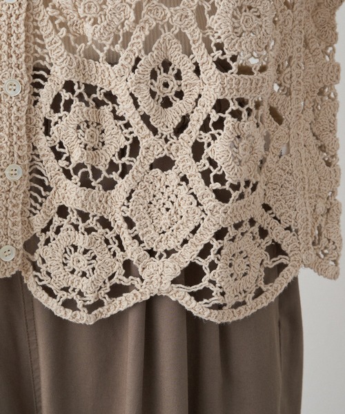 PUAL CE CIN（ピュアルセシン）の「かぎ針編み風カーディガン（カーディガン/ボレロ・レディース・ナチュラル/チャコールグレー・FREE）」の4枚目の写真