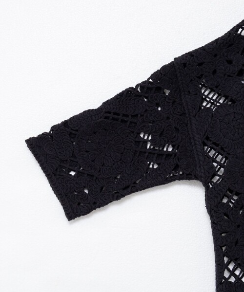 Rie Miller（リエミラー）の「《手洗い可能》レース刺繍7分袖ボレロ（カーディガン/ボレロ・レディース・オフホワイト/ブラック・38）」の6枚目の写真