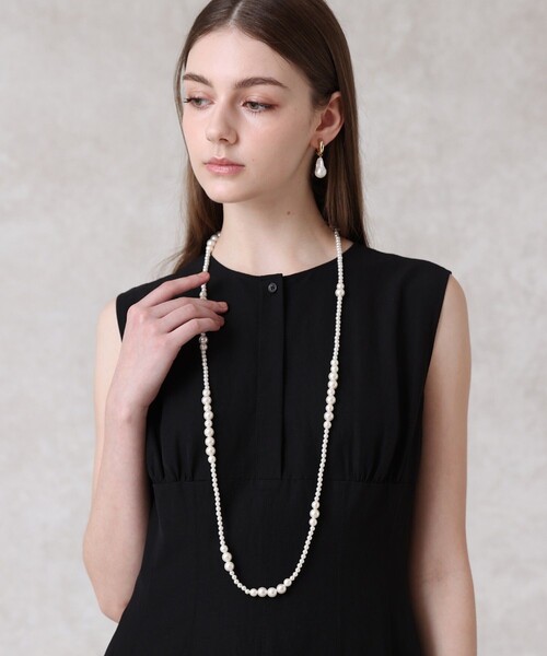 ANAYI（アナイ）の「ランダムパール2連ロングネックレス（ネックレス・レディース・オフホワイト・FREE）」の2枚目の写真